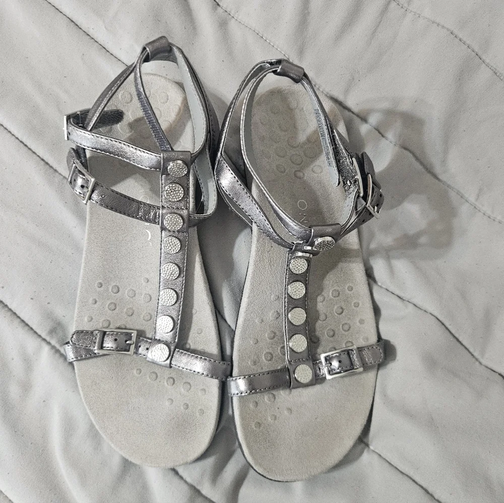 Vionic Sandals - Picture 12 of 14